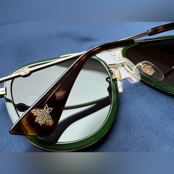 Gucci Green and Red Aviator Sunglasses - Picture 7 of 12